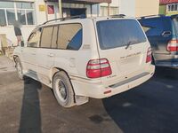 Toyota Land Cruiser, 2001