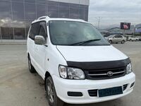 Toyota Town Ace Noah, 1999