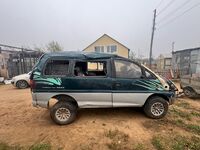 Mitsubishi Delica, 1996