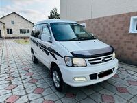 Toyota Town Ace Noah, 2000
