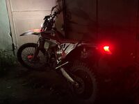 Regulmoto Holeshot Red Edition, 2024