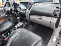 Mitsubishi Pajero Sport, 2011