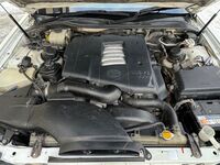 Toyota Crown Majesta, 1998