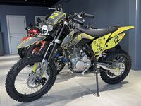 BSE  Z2 L Split Yellow, 2025