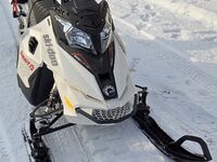 BRP Ski-Doo Summit X 154 800R E-Tec, 2015