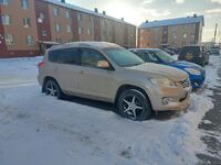 Toyota Vanguard, 2010