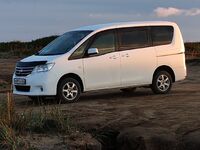 Nissan Serena, 2012