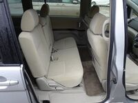 Toyota Isis, 2013