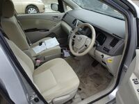 Toyota Isis, 2013