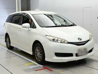 Toyota Wish, 2013
