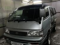 Toyota Hiace, 1999