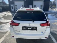 Toyota Corolla Fielder, 2016