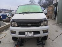 Toyota Town Ace Noah, 2000