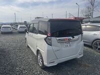 Toyota Roomy, 2021