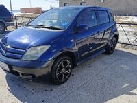 Toyota Ist, 2002