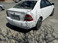 Toyota Corolla, 2001
