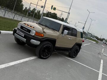 Toyota FJ Cruiser, 2014