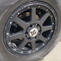 Продам комплект колес.