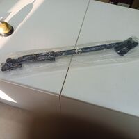 Амортизатор двери багажника
